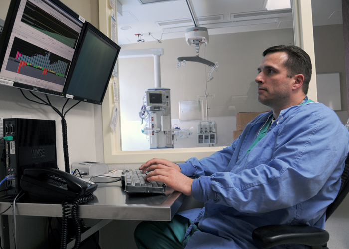 Jeff Fields tests the Burn Resuscitation Decision Support System-Clinical system at the USAISR Burn Center