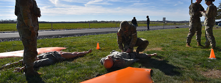 Soldiers Vie for Top Honors, Pride at MRDC 'Best Medic' Event
