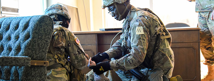Forward Care for the Warfighter: MRDC Talks Battlefield Countermeasures at MHSRS